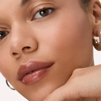 Catrice Peptide Bliss Glossy Lip Balm 040 Toffee Touched.