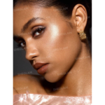 Sheglam Light Me Up Luminous Setting Spray 55 ml.
