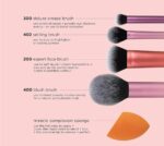 Real Techniques Everyday Essentials Brush Set.