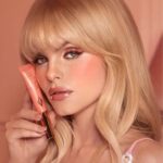 Charlotte Tilbury Matte Beauty Blush Wand peach pop.