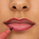 Essence Line n’Stain Tattoo Lipliner 02 Must Have Brown.