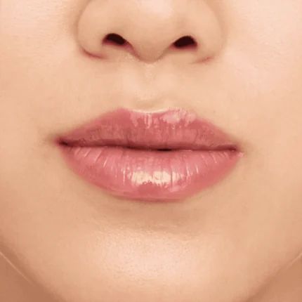 Essence The Super Peptide Glossy Lip Treatment 03 Toffeetastic.